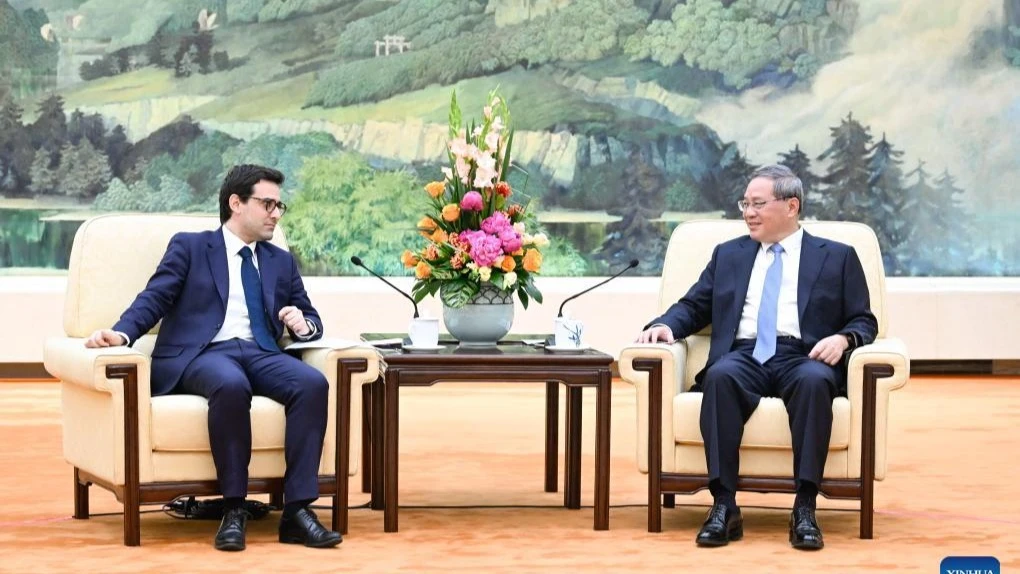  Chinese Premier Li Qiang (right) meets with French Minister for Europe and Foreign Affairs Stephane Sejourne at the Great Hall of the People in Beijing on Monday. 
