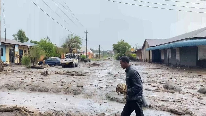 Lake Tanganyika’s rising waters have invaded the port of Bujumbura, Burundi’s economic capital, disrupting business there and elsewhere in the country