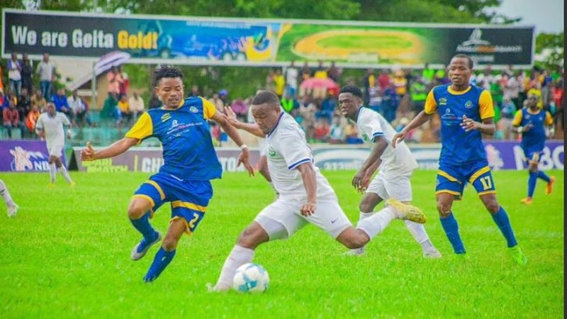 
Mtibwa Sugar's midfielder, Juma Nyangi (3rd L), shoots past Geita Gold FC's right-back Mwaita Gereza during the 2023/24 NBC Premier League duel played at Manungu Stadium in Morogoro recently.