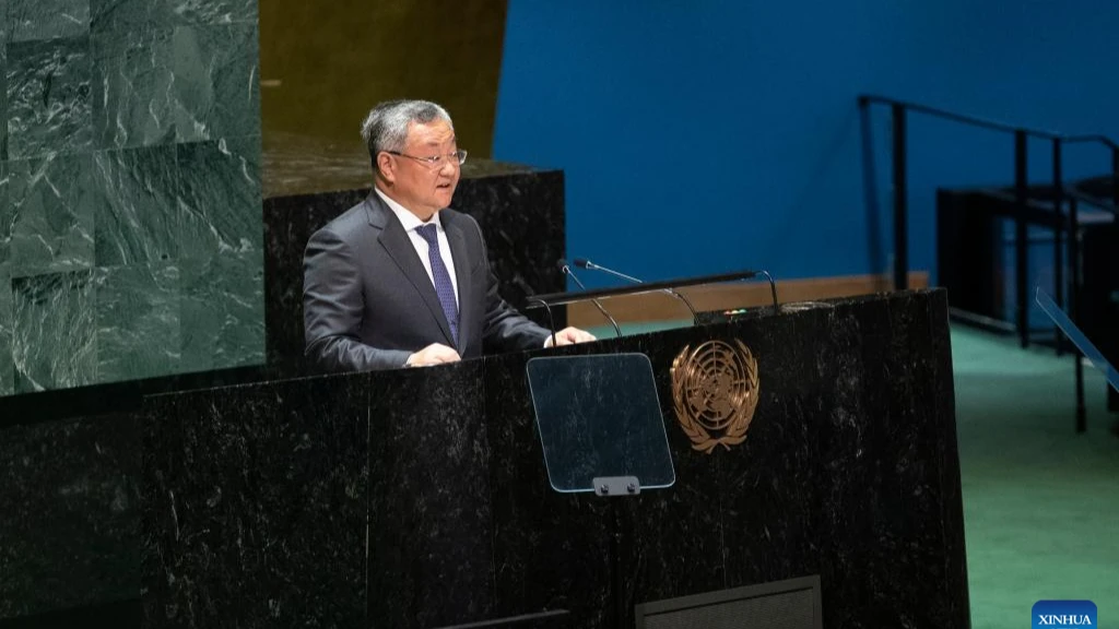 Fu Cong, China's permanent representative to the United Nations, introduces the draft resolution on "Enhancing International Cooperation on Capacity-building of Artificial Intelligence" during the UN General Assembly (UNGA) plenary session at the UN