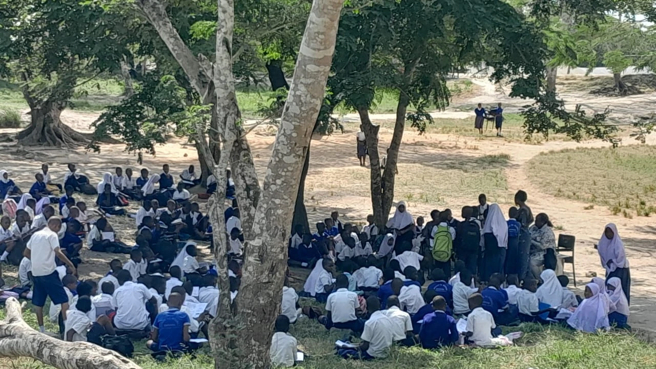 This snapshot led to a journalist being apprehended, bitten, and assaulted while photographing at Kwembe Primary School in Ubungo Municipal,  Dar es Salaam. 