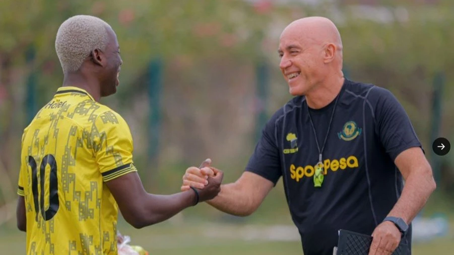 Young Africans head coach Miguel Gamondi welcomes the side’s attacking midfielder Stephane Aziz Ki at their pre-season camp on Thursday.