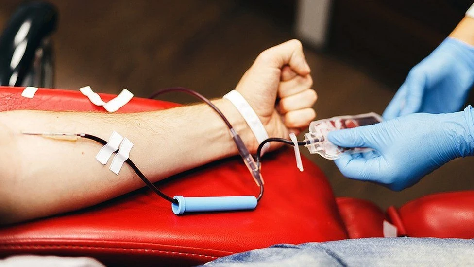 An illustration of blood donation