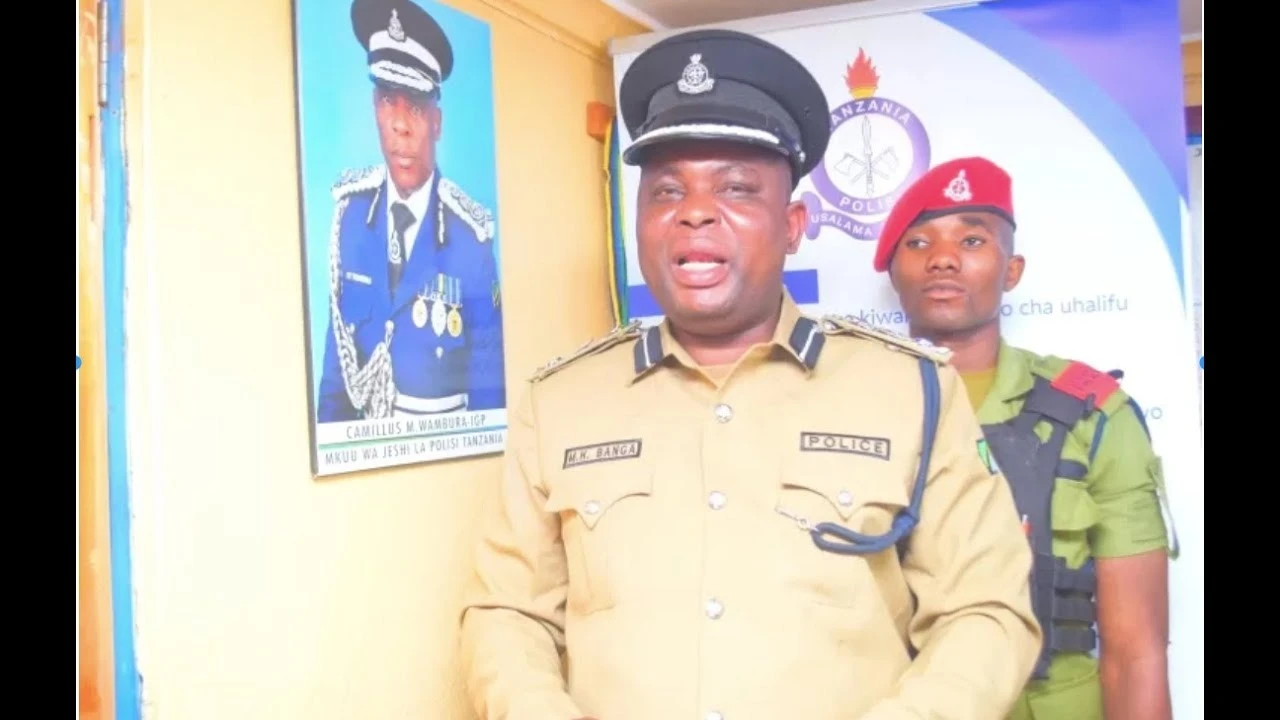 Kamanda wa Polisi Mkoa wa Njombe, Kamishna Msaidizi (ACP) Mahamoud Banga.