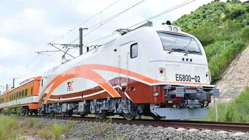  Standard Gauge Railway (SGR) speed train