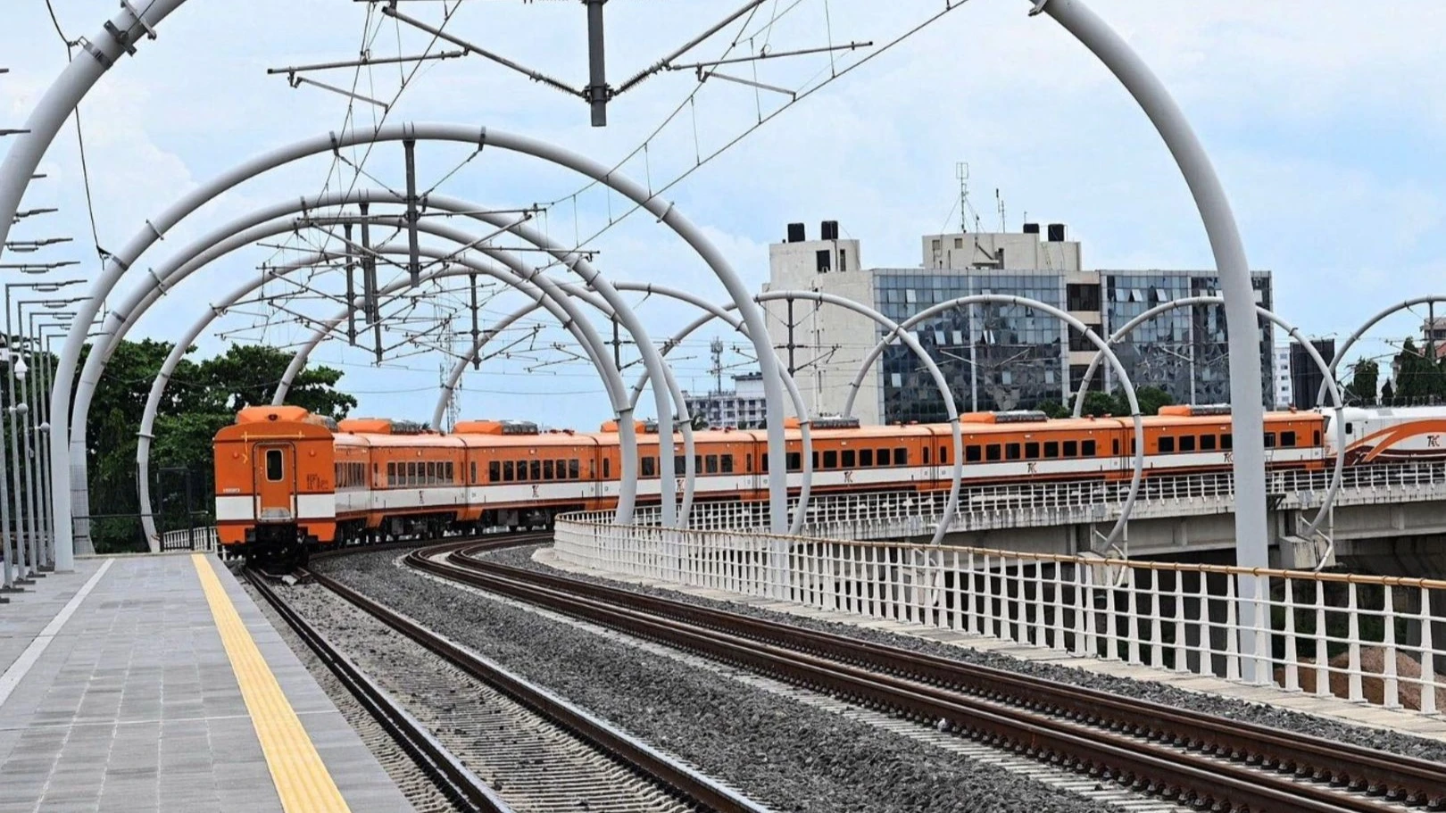 
The Standard Gauge Railway