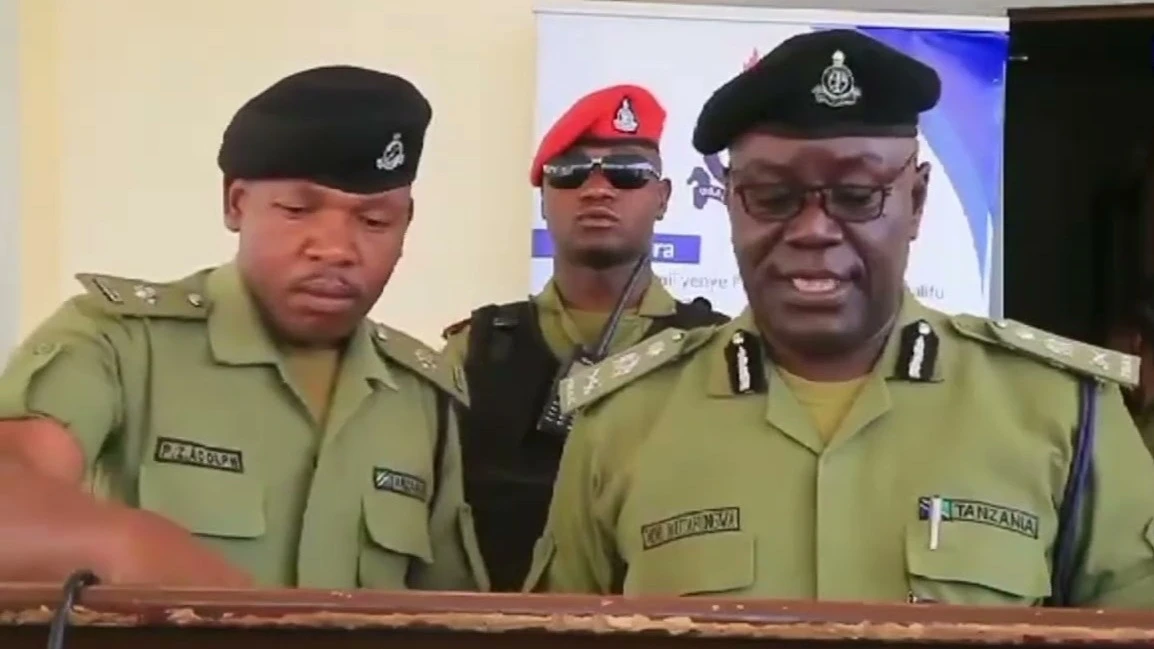 Kamanda wa Polisi Mkoa wa Mwanza, Naibu Kamishna wa Polisi (DCP) Wilbrod Mutafungwa.