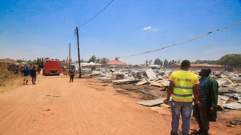 This is all that remained yesterday at Mwanza city’s Ukwaju small traders’ market, commonly known as Zein, after fire gutted more than 300 business stalls and kiosks. 