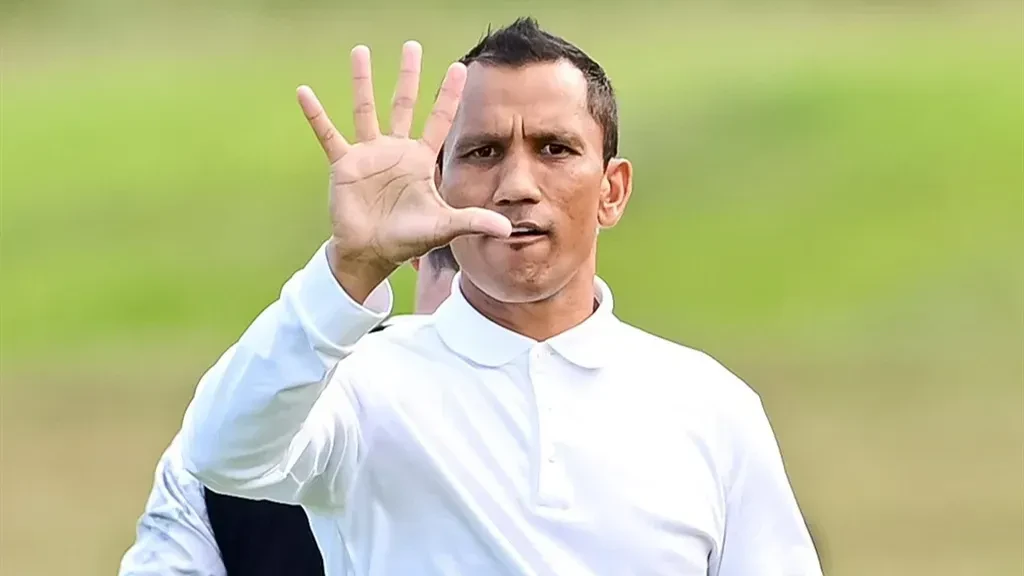 Kocha Mkuu wa Simba, Fadlu Davids.