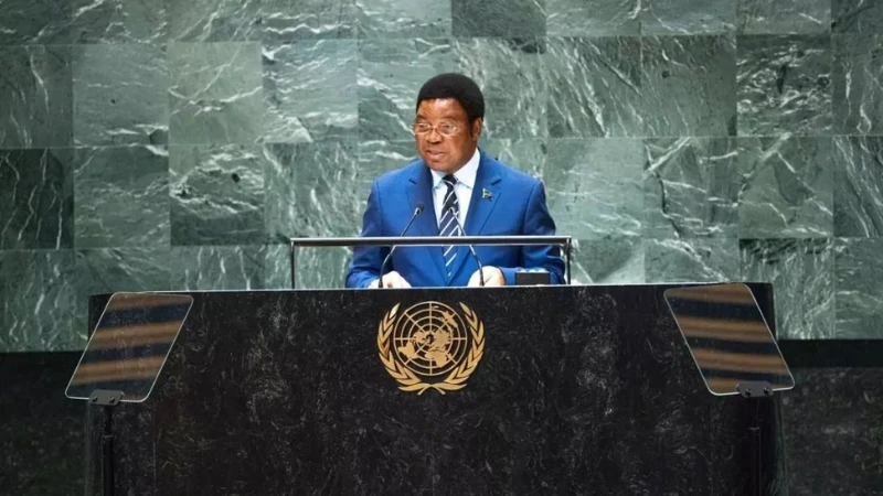 Waziri Mkuu Kassim Majaliwa akihutubia kwenye Mkutano wa 79 wa Baraza Kuu la Umoja wa Mataifa (UNGA79) New York nchini Marekani, Septemba 27, 2024. Mheshimiwa Majaliwa amemwakilisha Rais Dkt. Samia Suluhu Hassan katika mkutano huo.