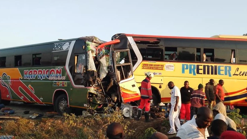 Watatu wajeruhiwa ajali ya mabasi yakigongana Mbeya