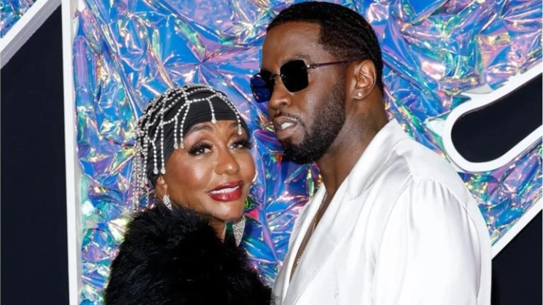 Sean Combs and his mother, Janice Combs, at the 2023 MTV Video Music Awards. 