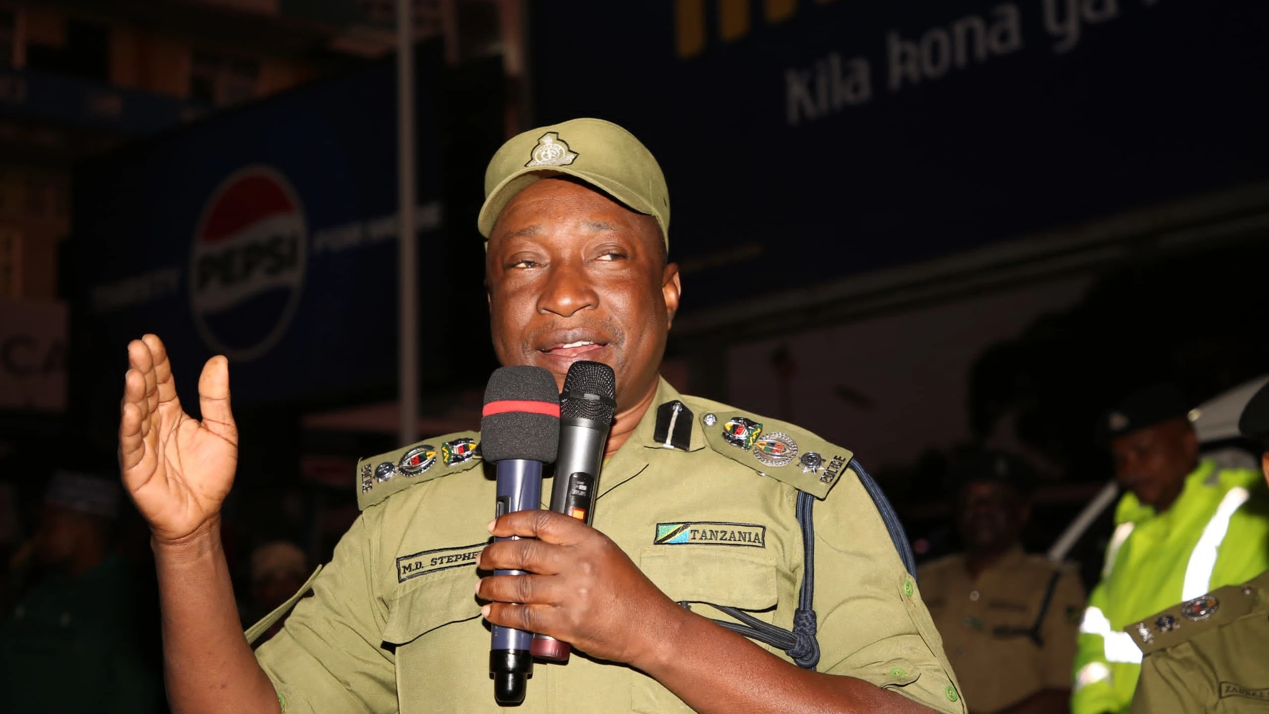 Mkuu wa kitengo cha Elimu kwa Umma na Mafunzo kutoka Makao Makuu ya kikosi cha Usalama Barabarani Nchini Kamishna Msaidizi wa Polisi ACP Michael Deleli.