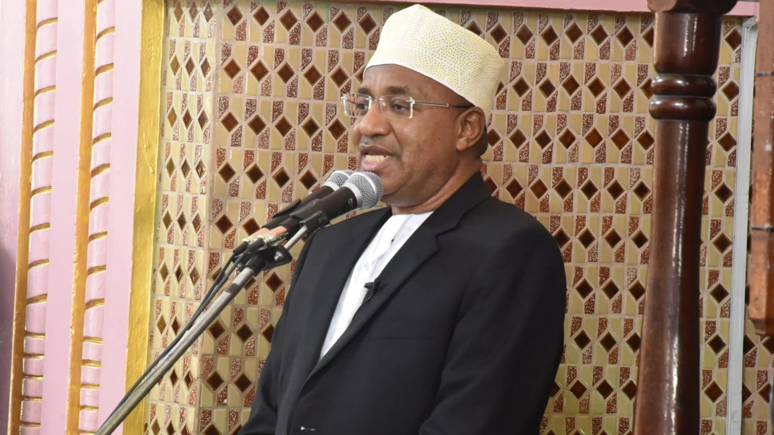 RAIS wa Zanzibar, Dk. Hussein Ali Mwinyi.