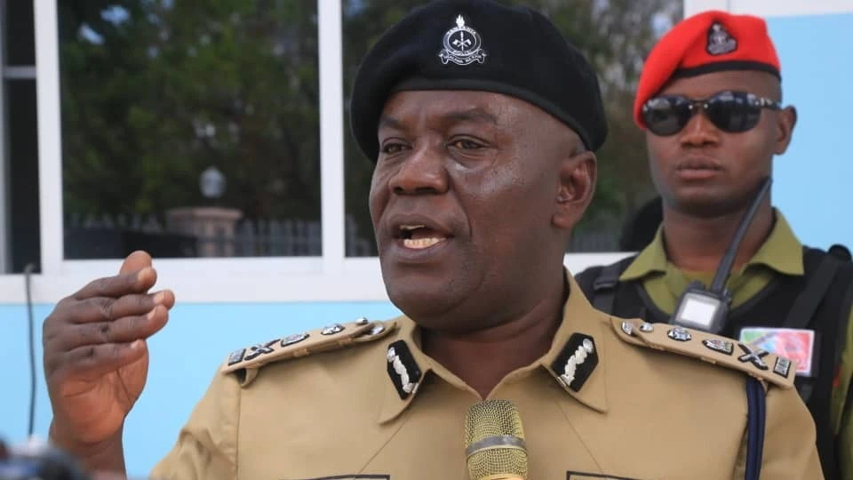 Kamanda wa Polisi Mkoa wa Mwanza DCP Wilibroad Mutafungwa.