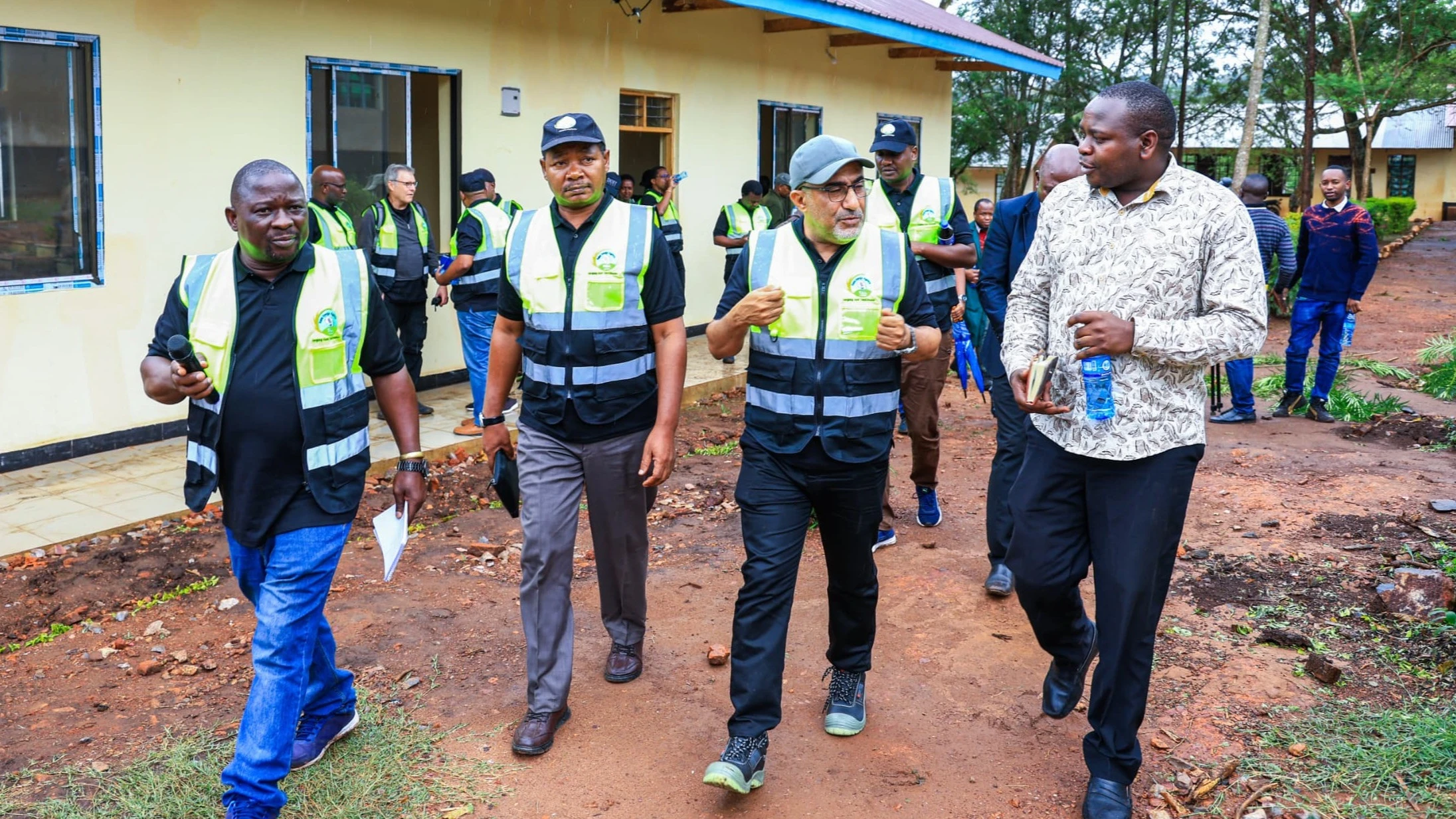 REA kufunga mifumo ya nishati safi ya kupikia Shule ya Ruhinda