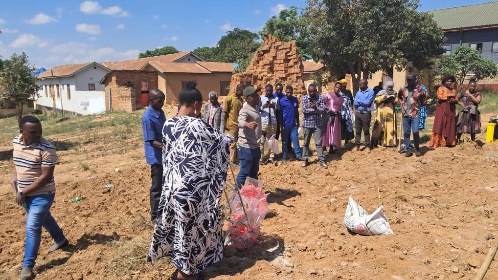 Lead farmers participating in the NOURISH Project in Momba District, Songwe Region, receive training on how to use a sowing machine.