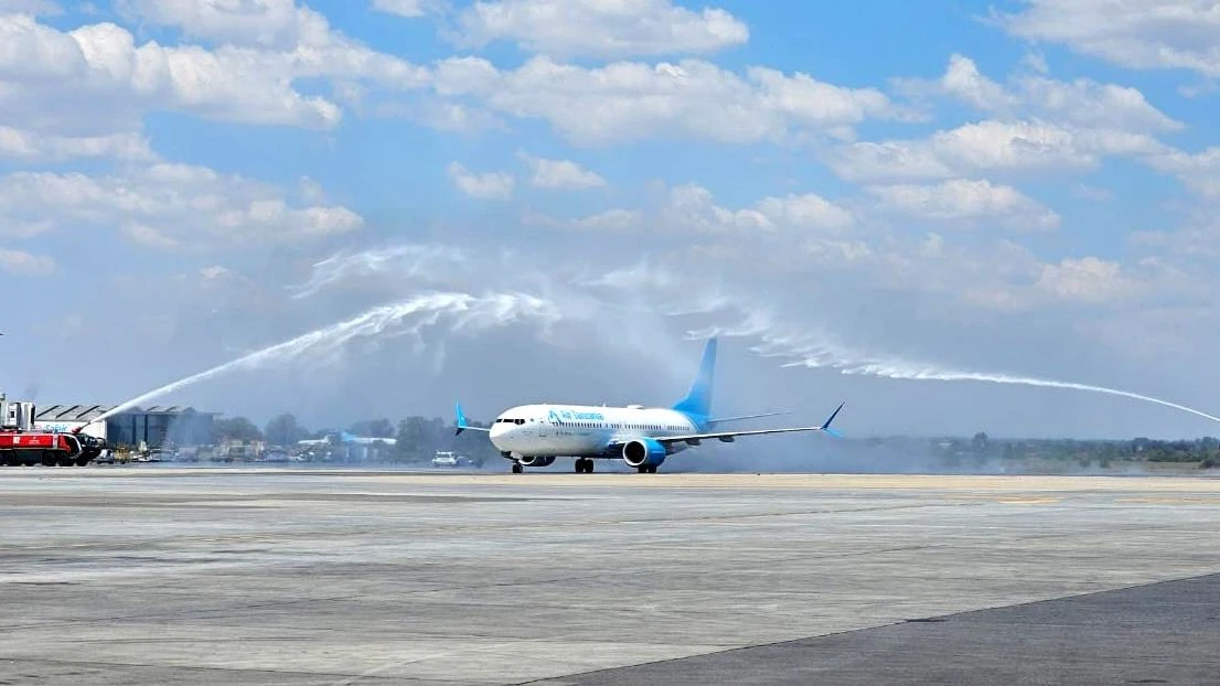 It’s a water salute for this Air Tanzania Company Ltd (ATCL) plane as it touched down at South Africa’s Oliver Tambo International Airport at the weekend during its first flight there. 