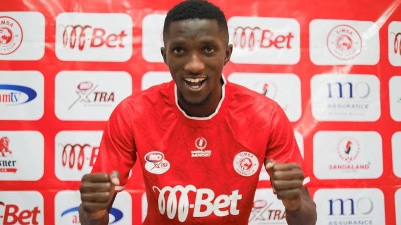 Simba SC midfielder Yusuph Kagoma 