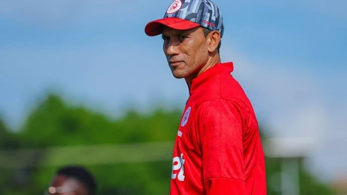 Simba SC head coach Fadlu Davids