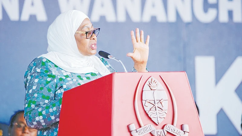 Rais Dk. Samia Suluhu Hassan, akitangazia wakazi wa mkoa Morogoro serikali inavyojipanga kurejesha hadhi yake kuwa Mkoa wa wa Viwanda, kama ilivyokuwa awali. 