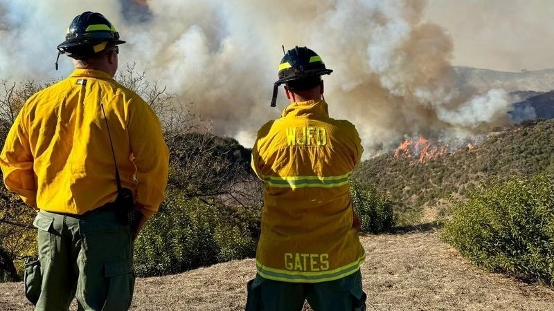 Red flag warnings were extended through 10 a.m. Friday in LA and Ventura counties. Officials remained concerned that the Palisades and Eaton fires could break their containment lines as firefighters continue watching for hot spots.