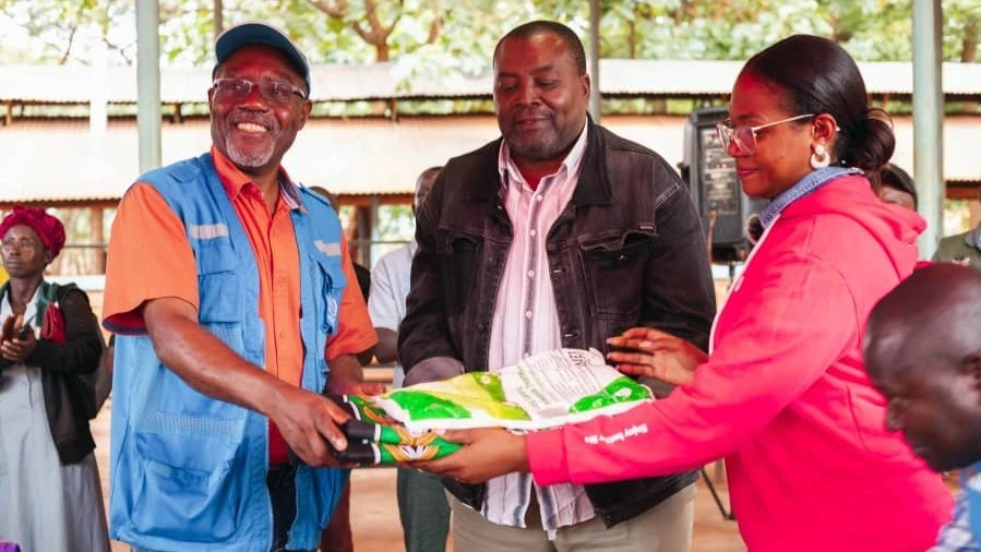 Itel Tanzania Partners with UNHCR to Provide Aid Worth Over 100 Million to Nyarugusu Refugees.