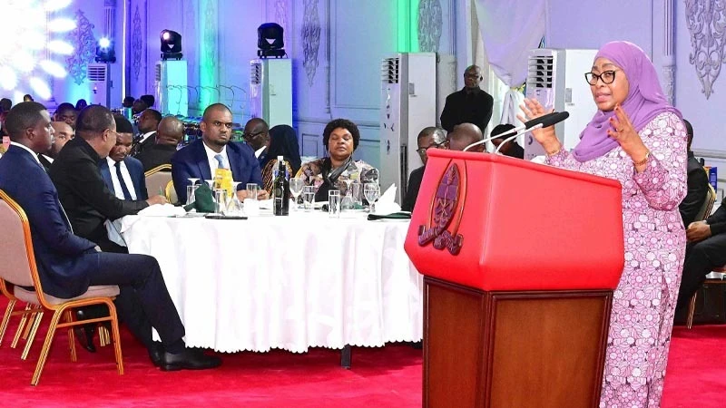 President Samia Suluhu Hassan speaks during a luncheon with participants who involved in the rescue operation following the collapse of a storey build-ing at Kariakoo area, at State House in Dar es Salaam yesterday. 