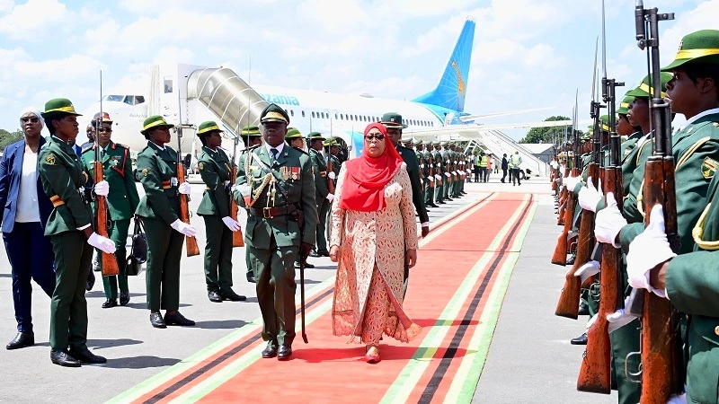 President Samia Suluhu Hassan arriving at Robert Mugabe International Airport in Harare yesterday to attend the Southern African Development Community (SADC) Heads of State extraordinary meeting, to discuss the escalating crisis in DRC.