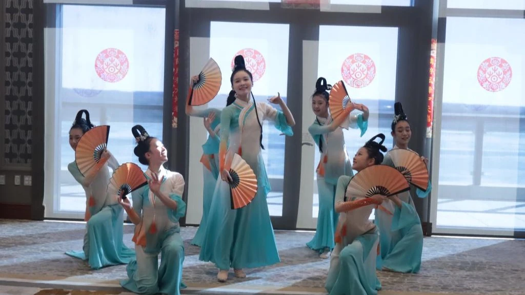 On Jan 29, 2025 celebration featured performances by the art troupe from the High School Affiliated to Renmin University of China.