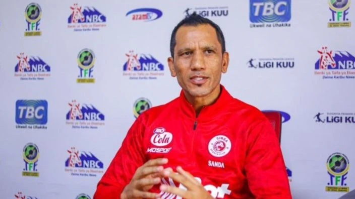 SIMBA SC head coach Fadlu Davids 