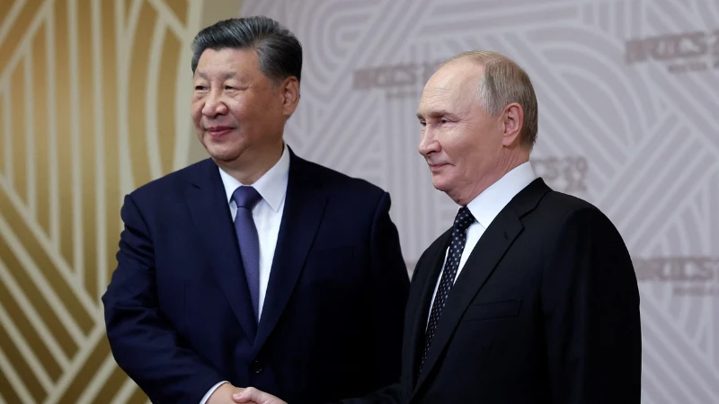 Xi says bilateral ties show China, Russia good neighbors, true friends