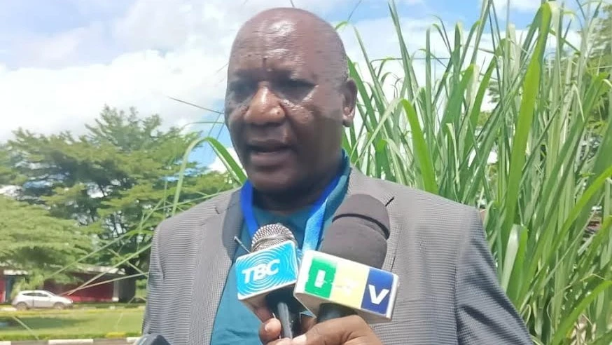 Mkurugenzi Mkuu wa Bodi ya Sukari, Prof. Kenneth Bengesi, akizungumza na waandishi wa habari