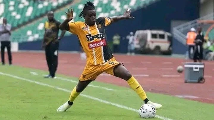 Straika, Celestin Ecua, raia wa Ivory Coast