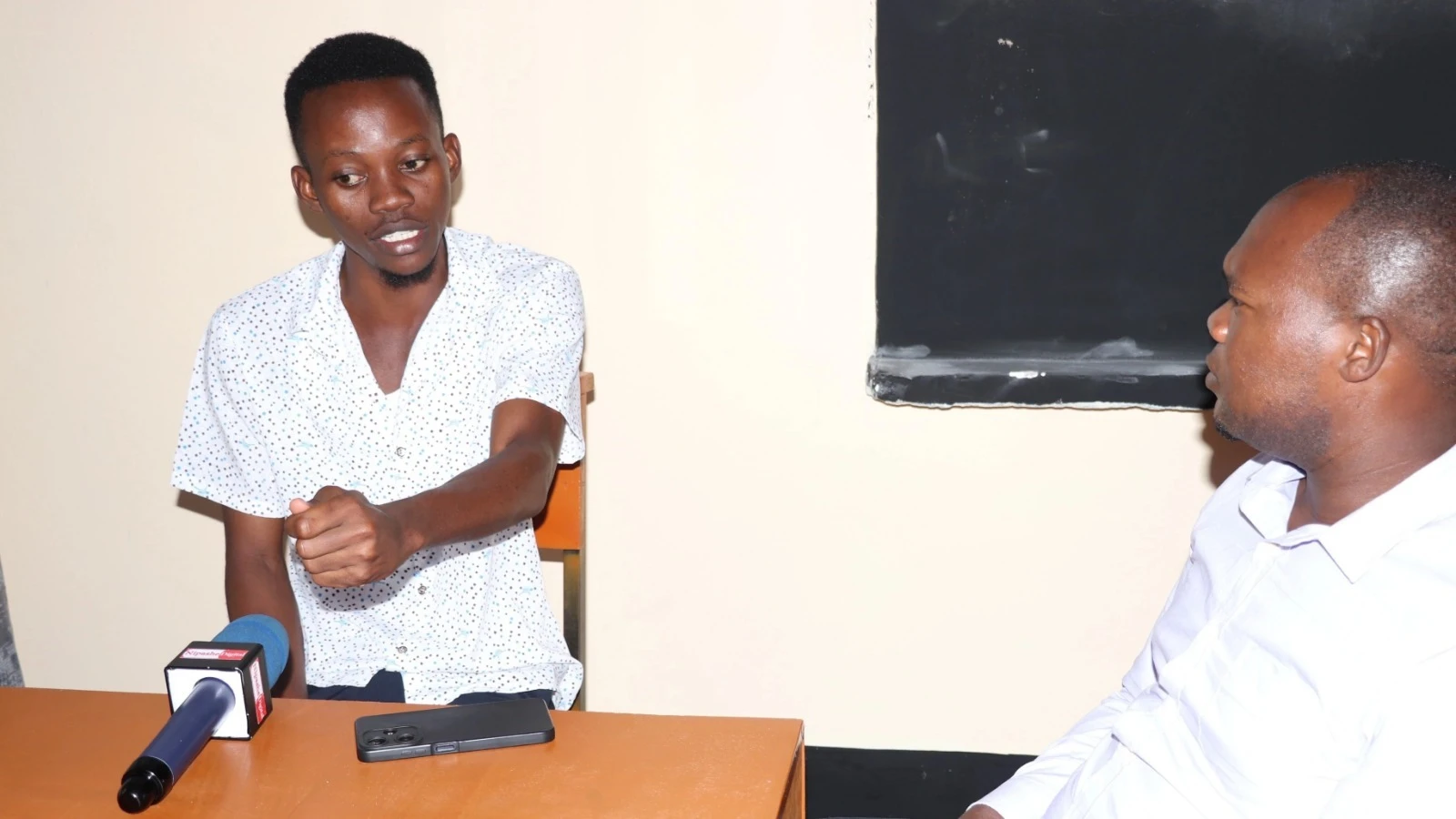 Mwalimu wa Hisabati, Benard Mwakajila amekuwa mfano wa kuigwa