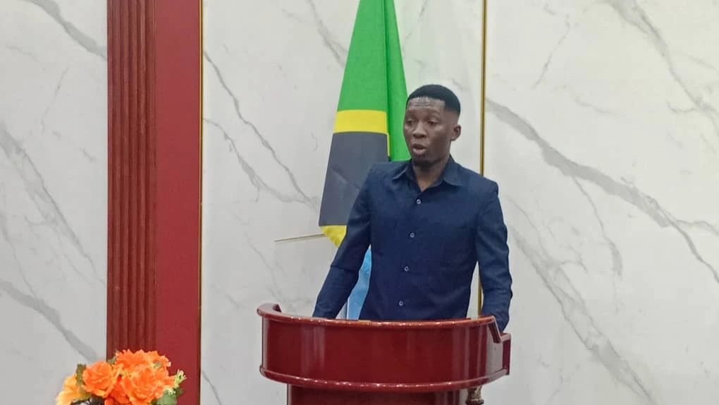 Rais wa Jumuiya ya Wanafunzi wa Elimu ya Vyuo na Vyuo Vikuu Tanzania (TAHLISO)  Geofrey Kiliba