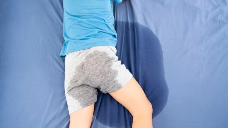 

Researchers suggest that bedwetting can interfere with the healthy psychological development of the child as well as their school performance and interpersonal relations.