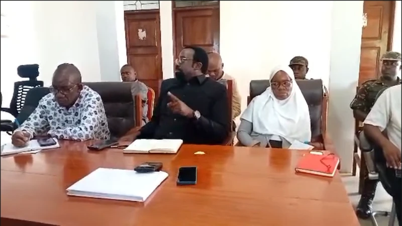 
Mkuu wa Wilaya ya Shinyanga, Julius Mtatiro.