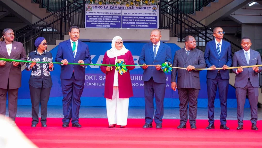 Rais Samia Suluhu Hassan, akizindua soko hilo