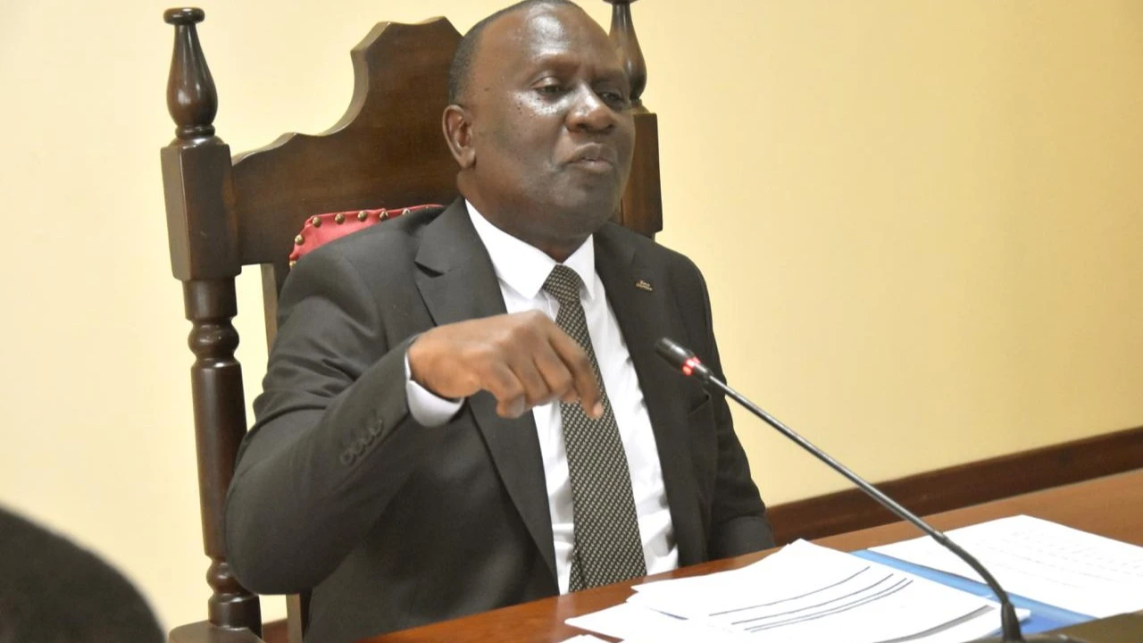 Katibu Mkuu wa Wizara ya Uchukuzi, Profesa Godius Kahyarara.