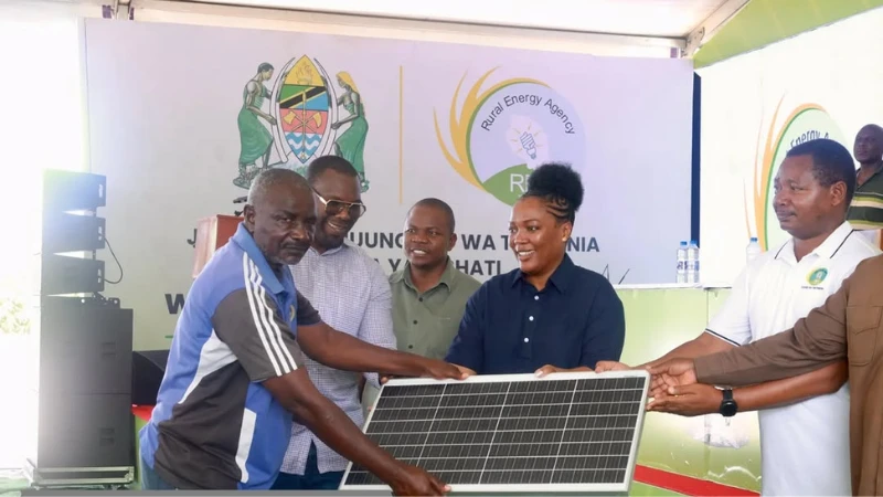 Solar subsidy drive targets 120
islands in 8bn/- energy rollout
